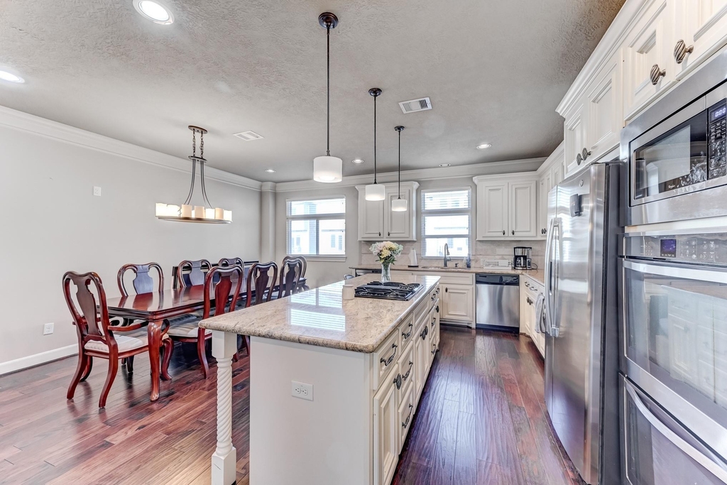 1325 W 24th Street - Photo 12