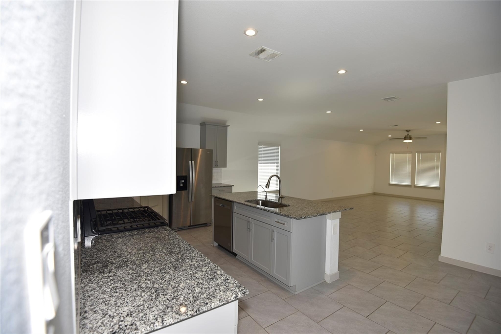 1515 Cordelia Court - Photo 6