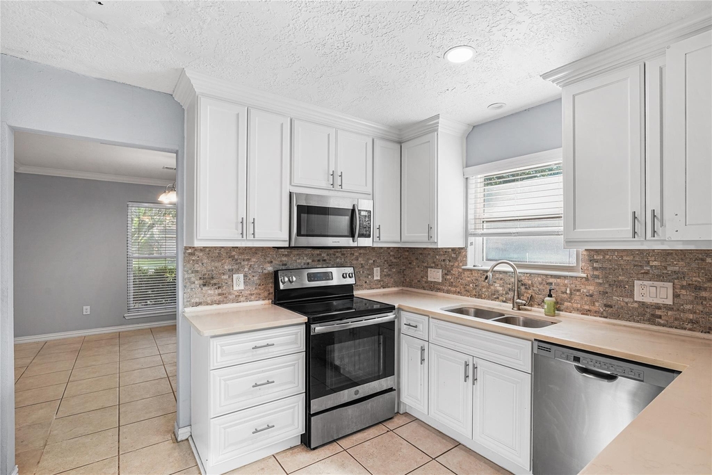 6002 Mcknight Street - Photo 5