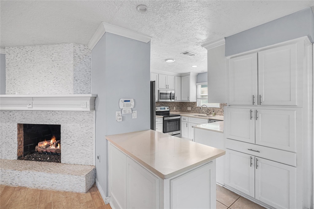 6002 Mcknight Street - Photo 8