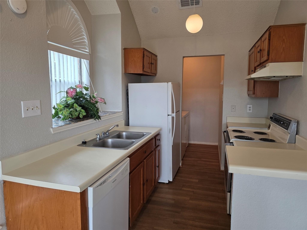 2300 Old Spanish Trail Drive - Photo 6