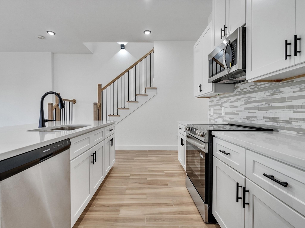 4421 Reed Rd Unit - Photo 6