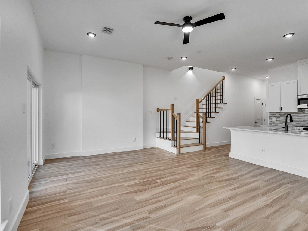4421 Reed Rd Unit - Photo 1
