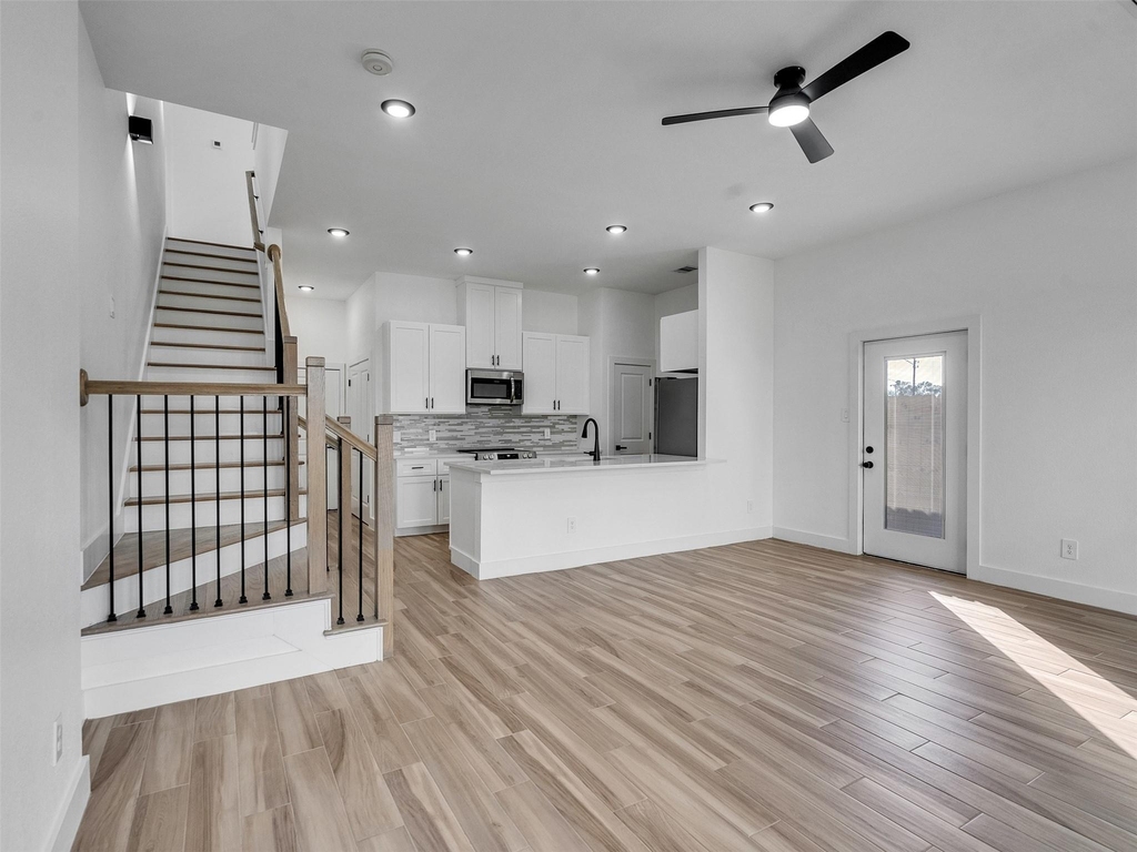 4421 Reed Rd Unit - Photo 2