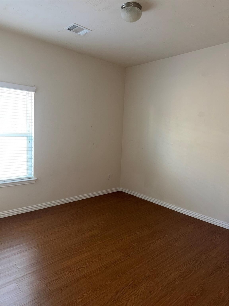 7534 Abbey Point Lane - Photo 5