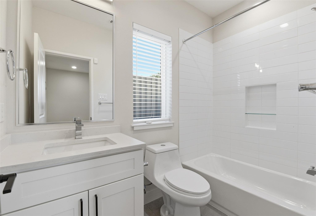 2204 Lou Ellen Lane - Photo 7