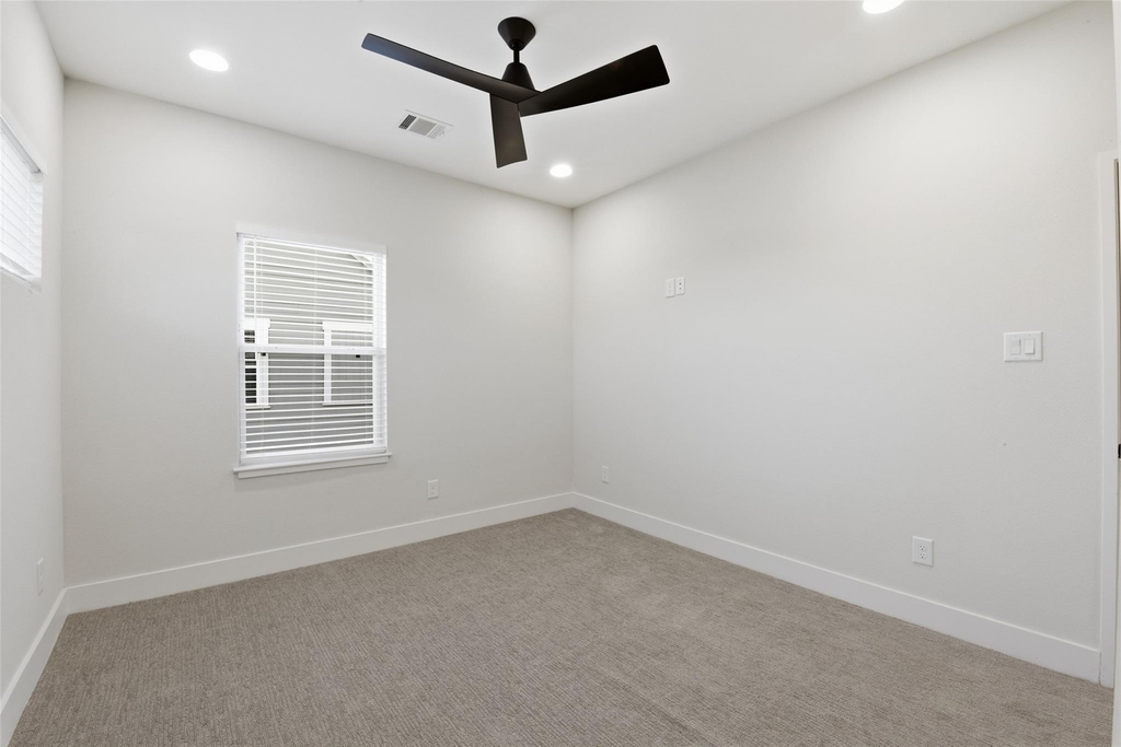 2204 Lou Ellen Lane - Photo 35
