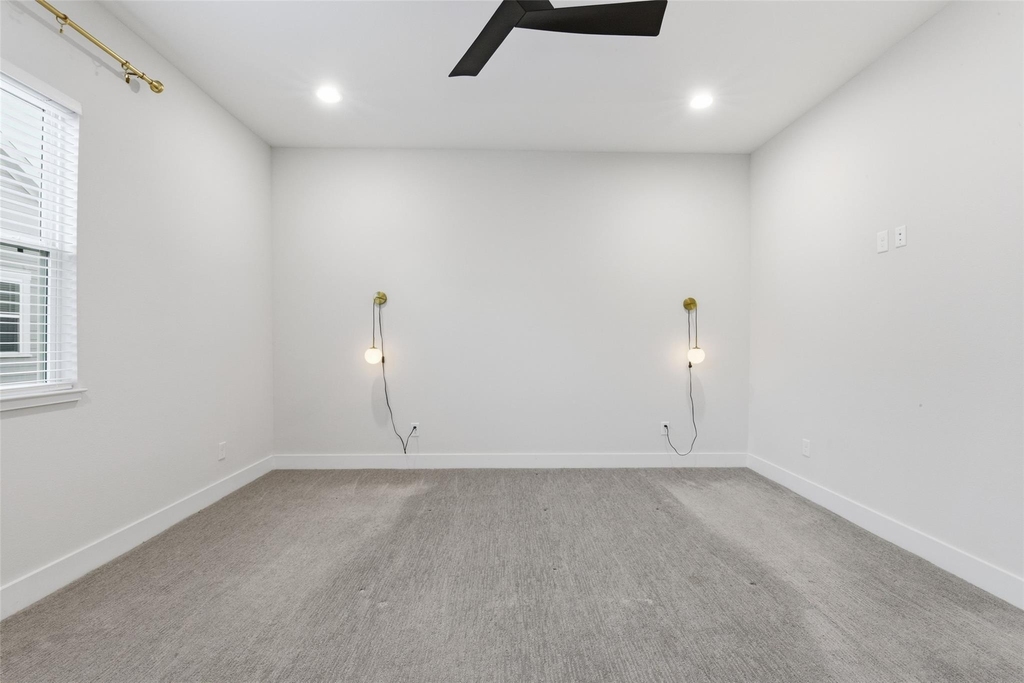 2204 Lou Ellen Lane - Photo 25