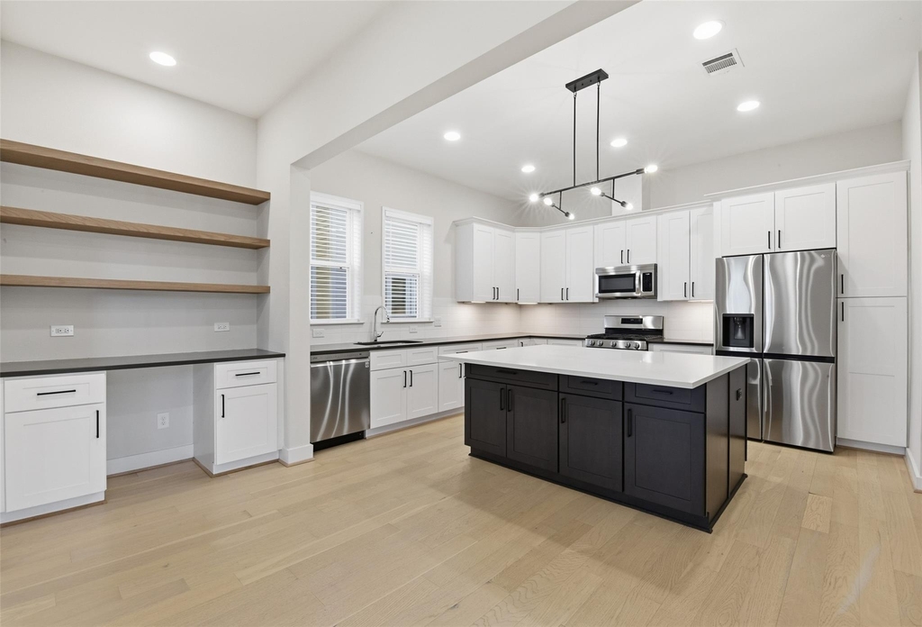 2204 Lou Ellen Lane - Photo 16