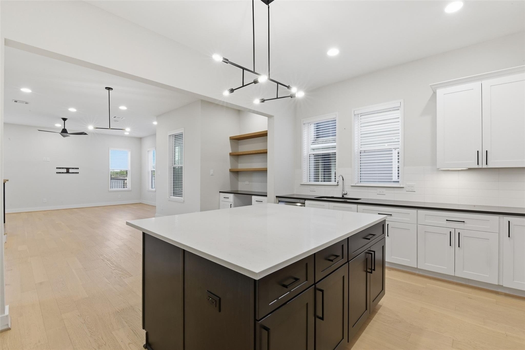 2204 Lou Ellen Lane - Photo 20