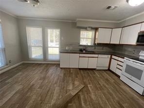 16064 Holly Street - Photo 9