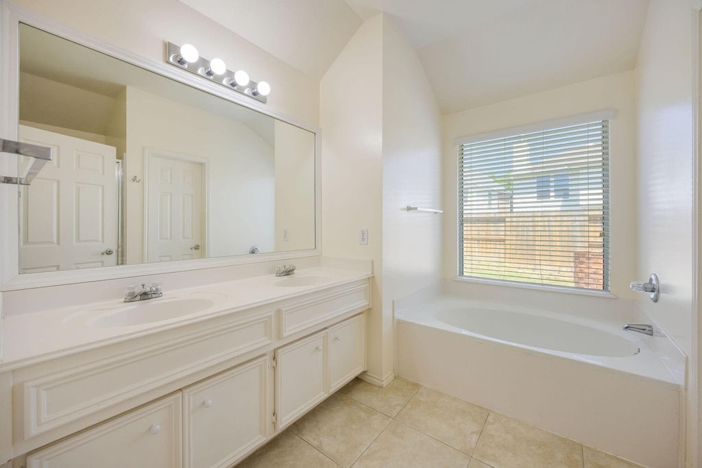 20602 Naples Terrace Lane - Photo 11