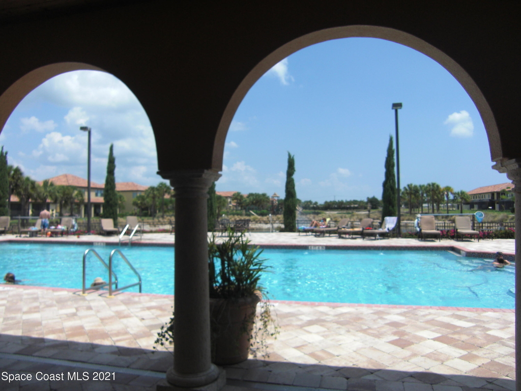 755 Ventura Drive - Photo 15