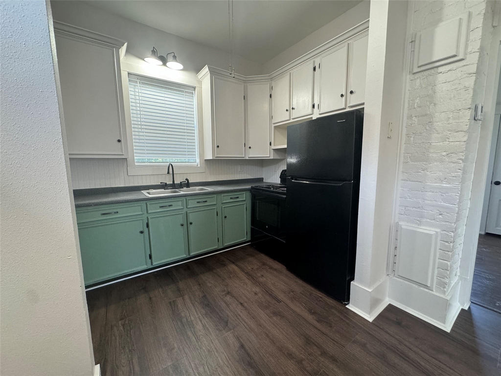 801 Saint Mary's Boulevard - Photo 9