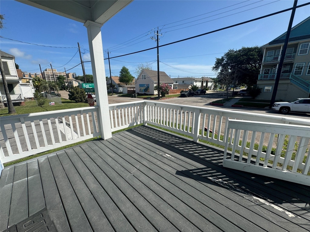 801 Saint Mary's Boulevard - Photo 1