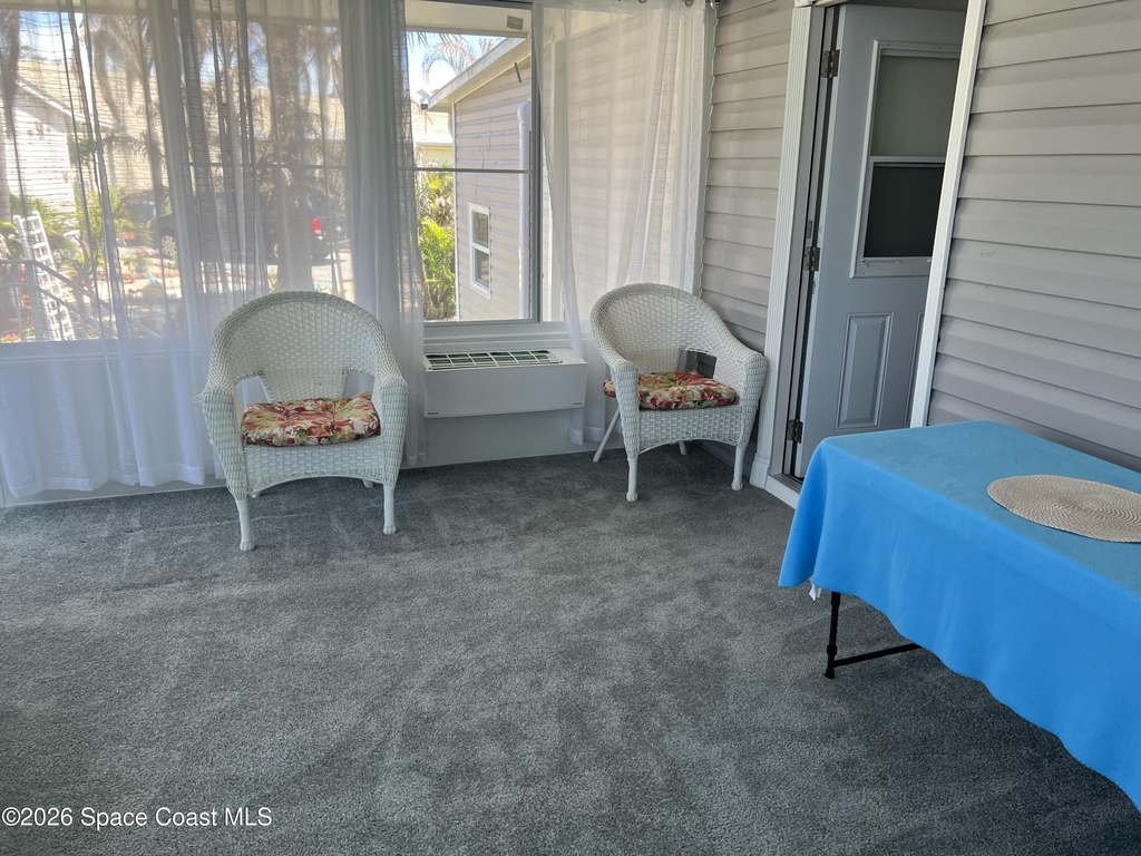 194 Holiday Park Boulevard Ne - Photo 21