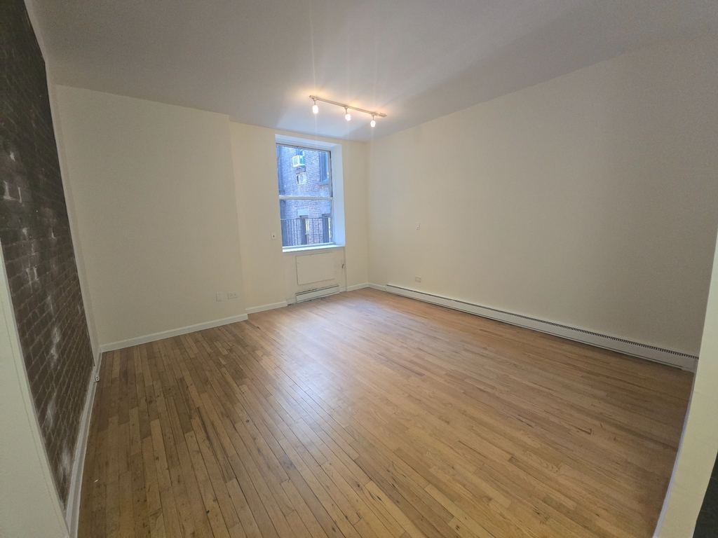 West 73rd / Columbus Ave - Photo 1