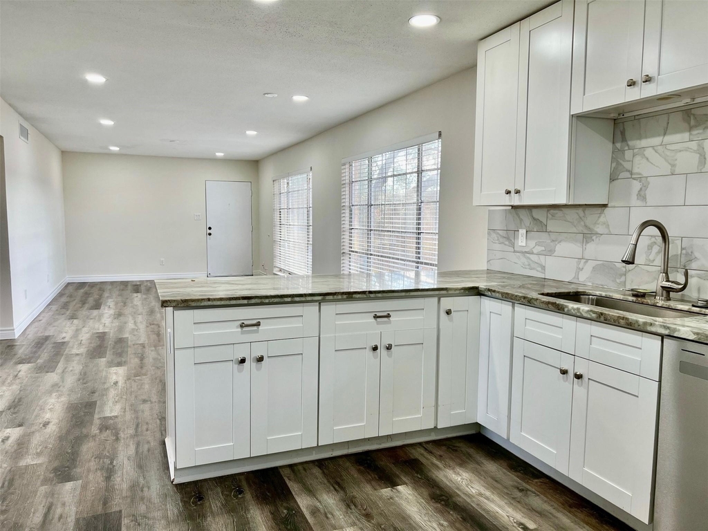 2101 Fountain View Drive - Photo 1