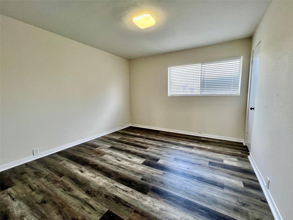2101 Fountain View Drive - Photo 15