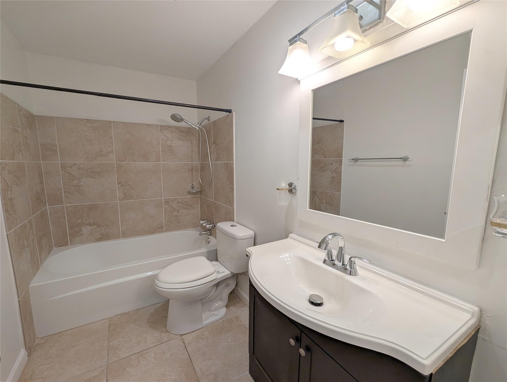 2101 Fountain View Drive - Photo 16