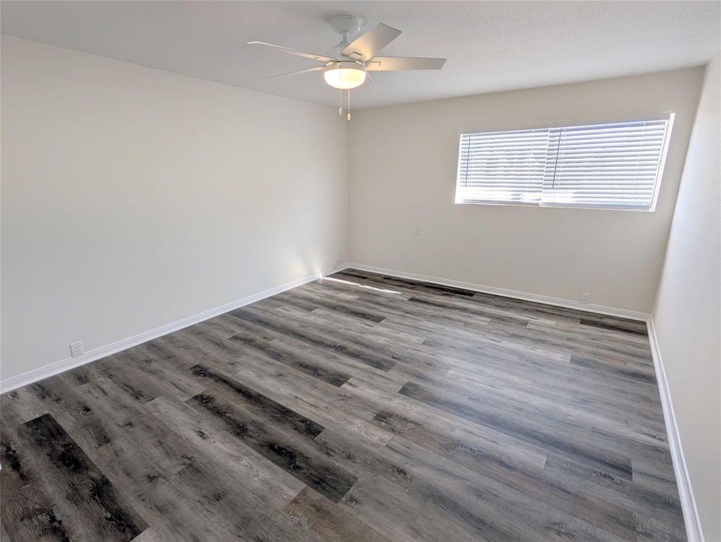 2101 Fountain View Drive - Photo 12