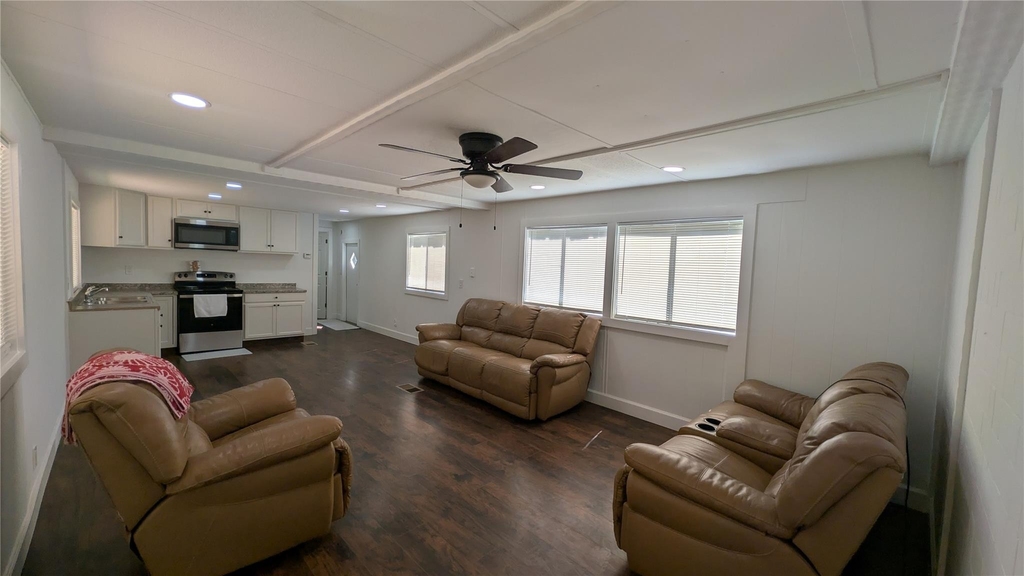 266 Hunters Glen - Photo 2
