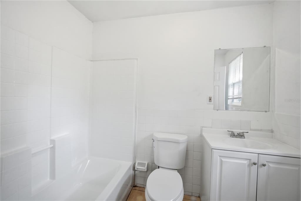 10019 N Jasmine Avenue - Photo 15
