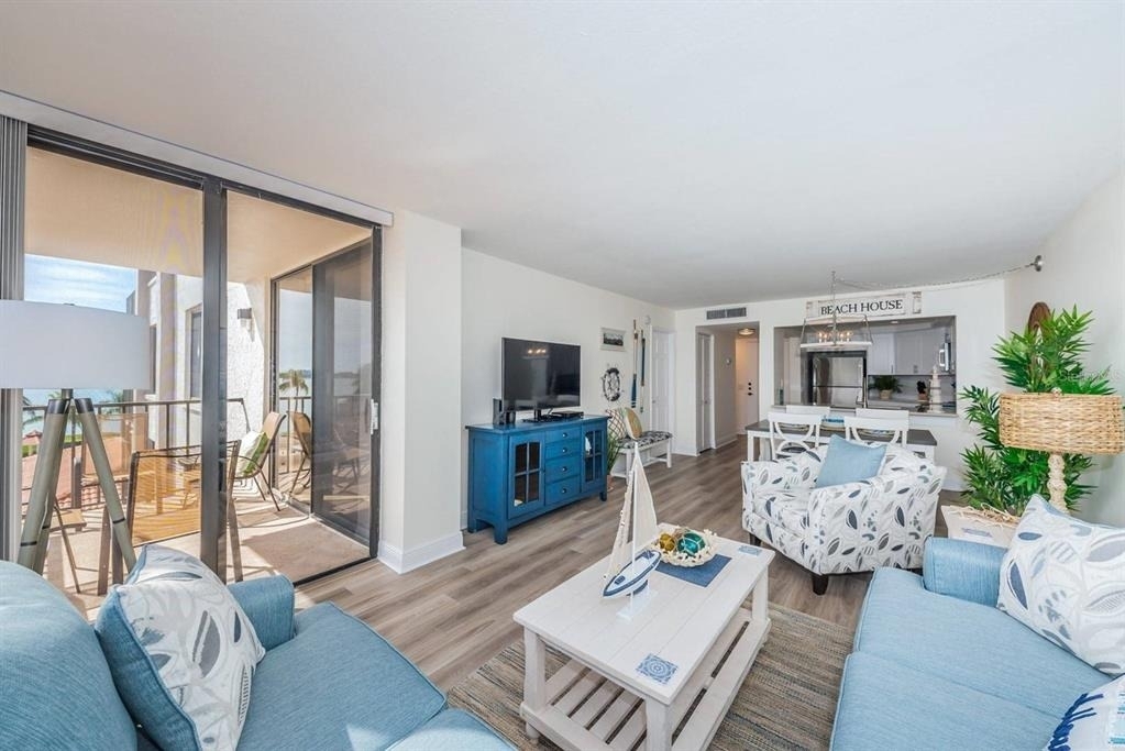 6357 Bahia Del Mar Boulevard - Photo 5