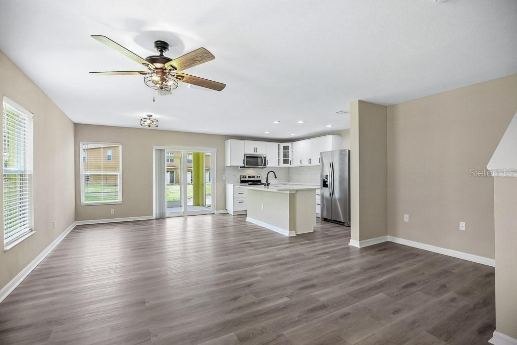 10831 Johanna Avenue - Photo 4