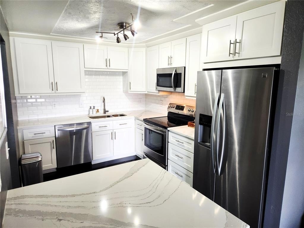 4651 1st Street Ne - Photo 2