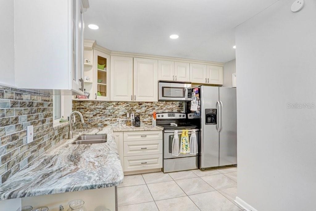 6703 N River Boulevard - Photo 8