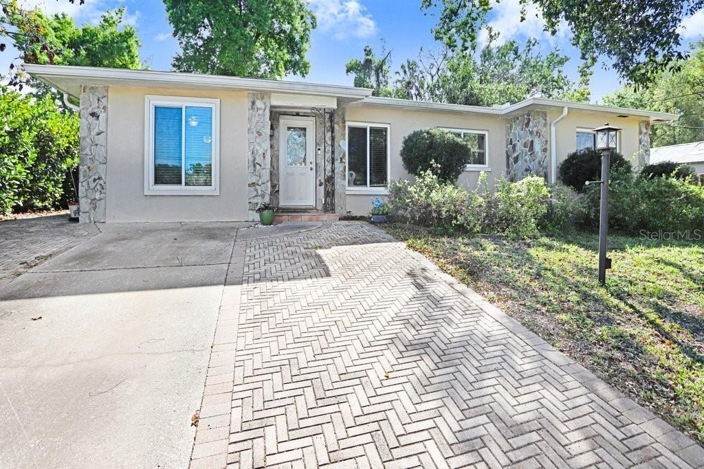 6703 N River Boulevard - Photo 0