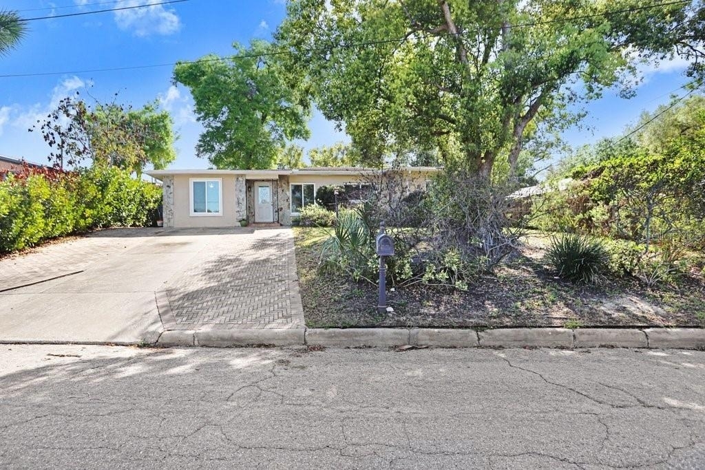 6703 N River Boulevard - Photo 2