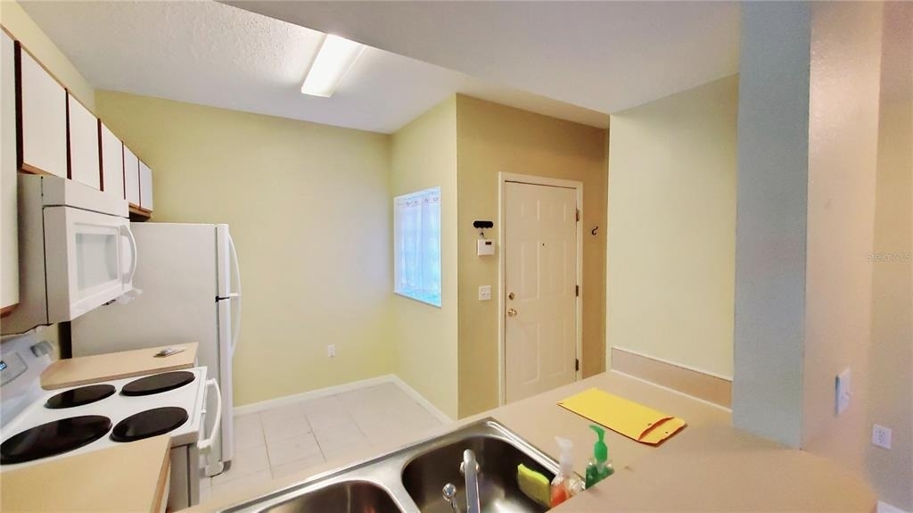 9612 Seadale Court - Photo 3