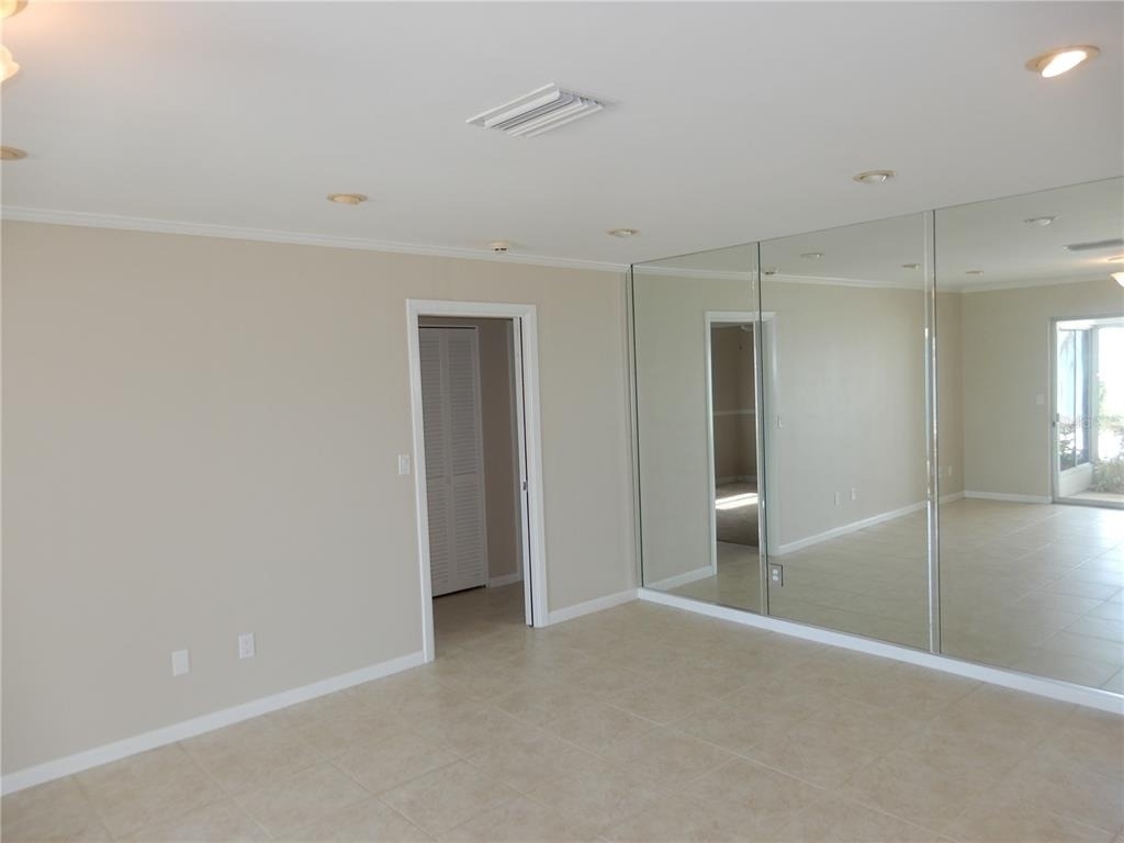 337 1st Street W - Photo 11