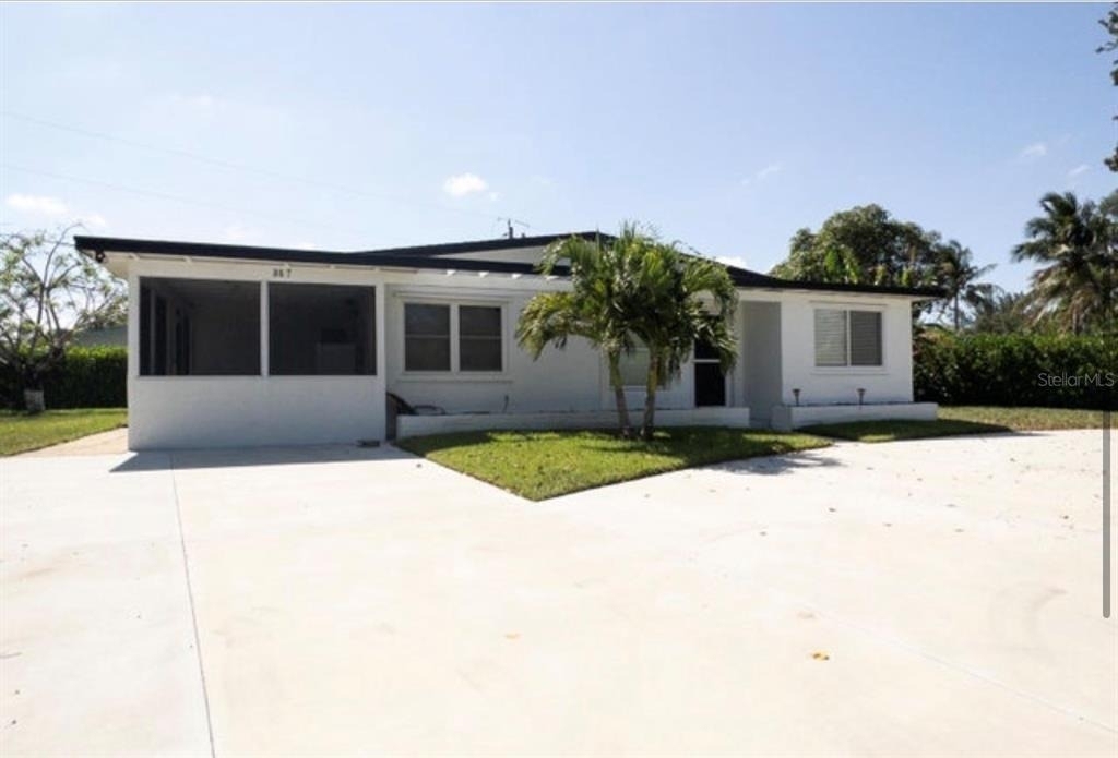 887 W Perry Street - Photo 2