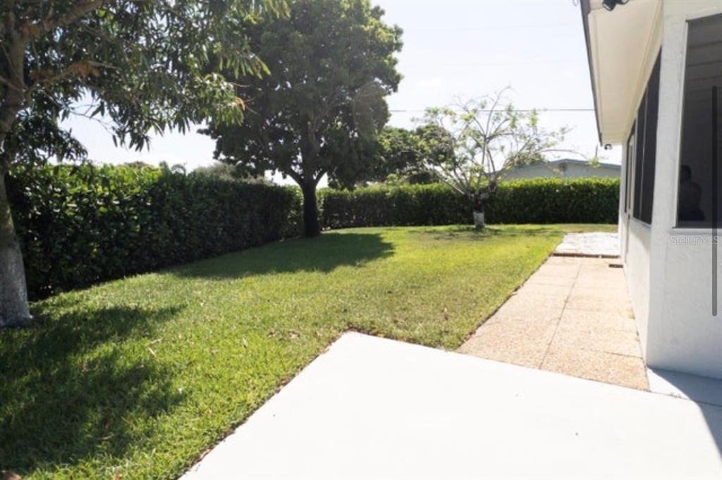 887 W Perry Street - Photo 4