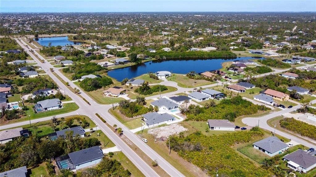 174 Ingram Boulevard - Photo 1