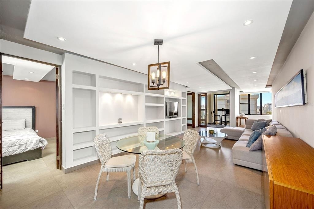 Condado Real 1700 Mcleary Ave - Photo 4
