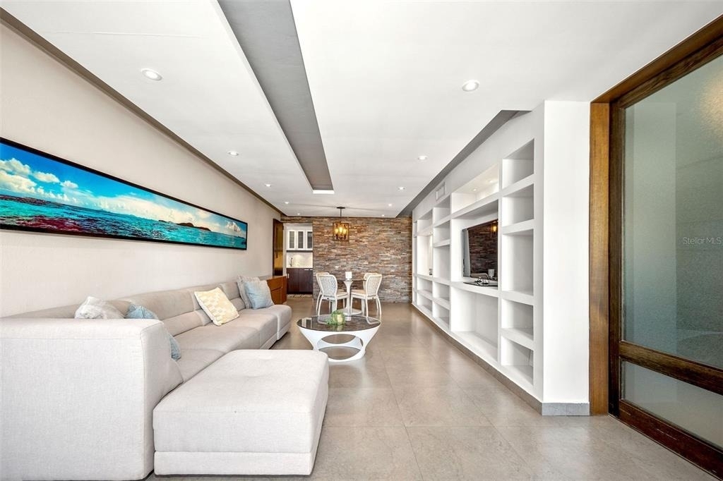 Condado Real 1700 Mcleary Ave - Photo 2