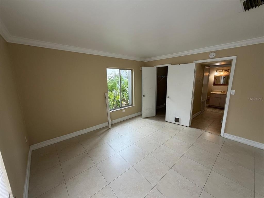 1830 Maravilla Avenue - Photo 2
