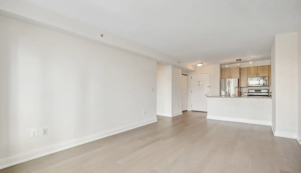 125 West 31st Street - Photo 1