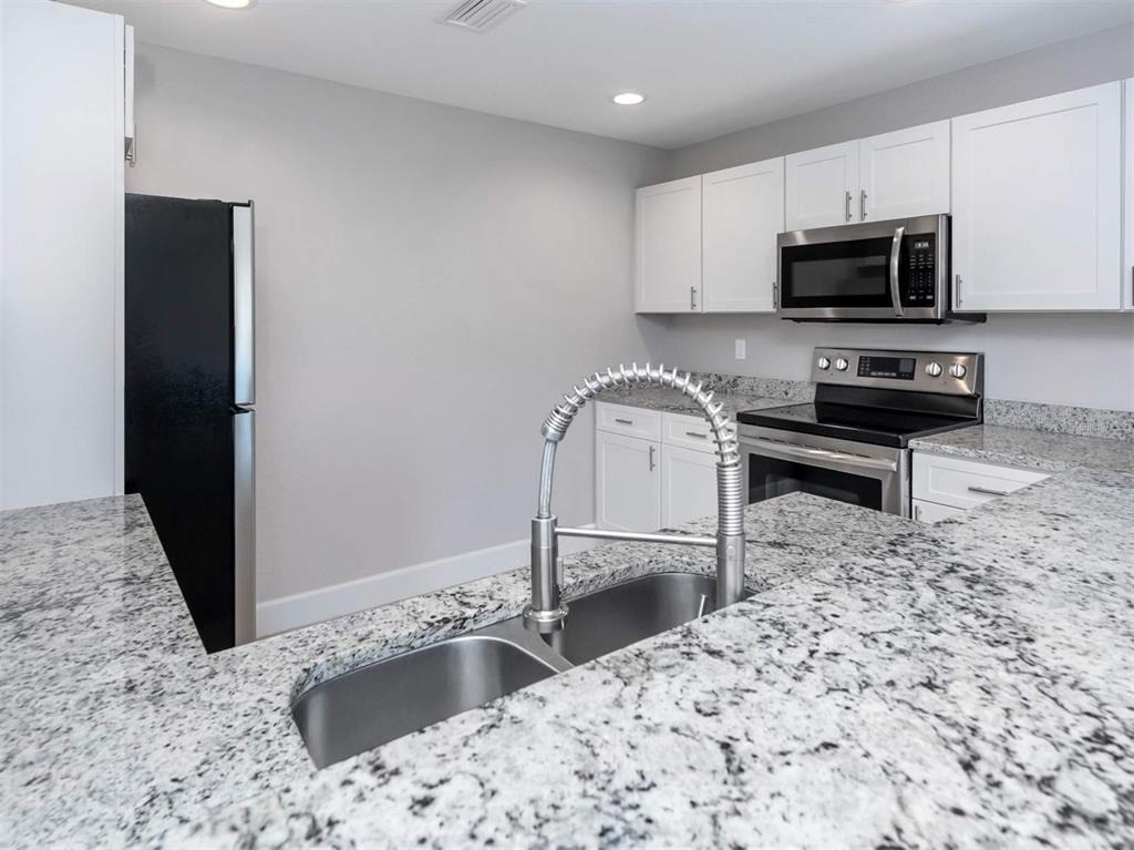 125 Boundary Boulevard - Photo 17