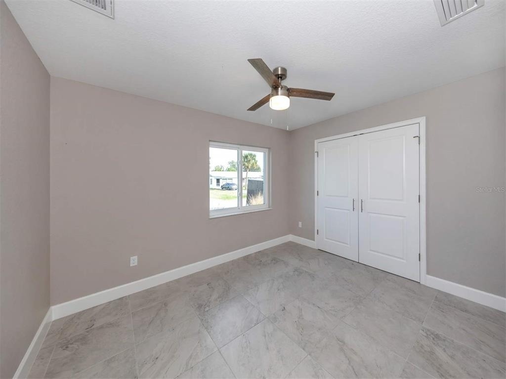 125 Boundary Boulevard - Photo 2
