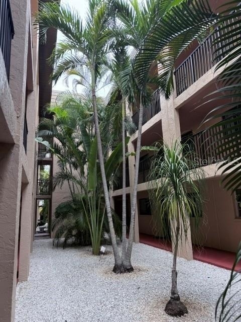3700 S Osprey Avenue - Photo 18