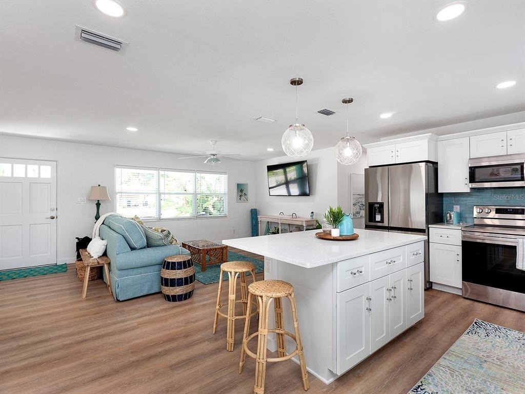 3049 Wood Street - Photo 8
