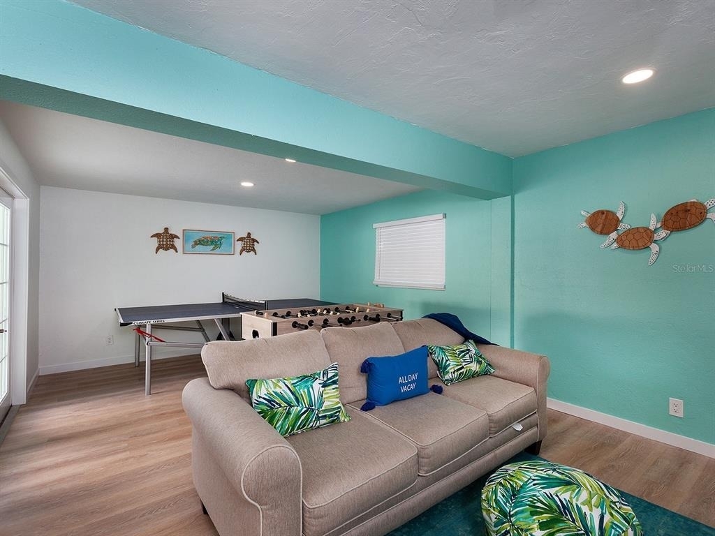 3049 Wood Street - Photo 17