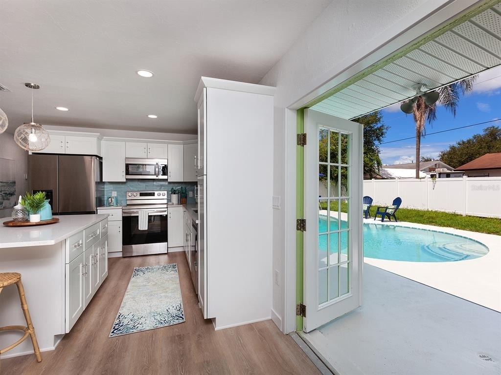 3049 Wood Street - Photo 10