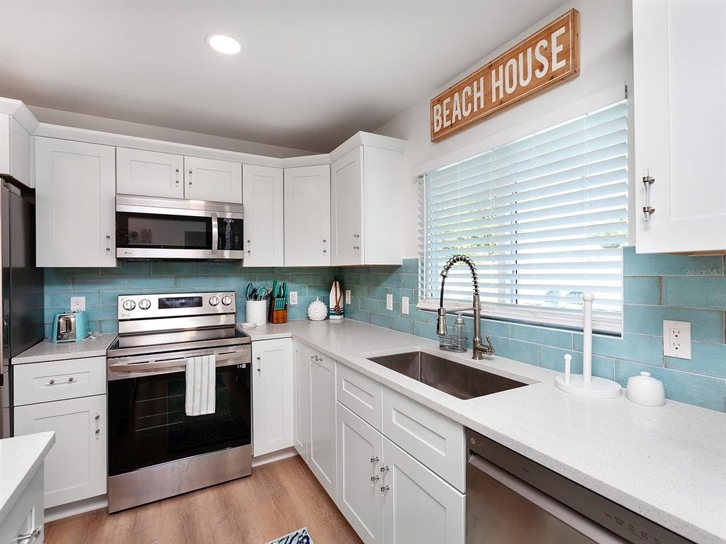 3049 Wood Street - Photo 6
