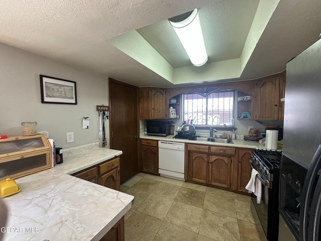 504 E University Avenue - Photo 12